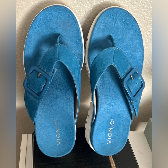 Vionic Shoes - Vionic Teal Blue Suede Buckle Thong Sandals size 9